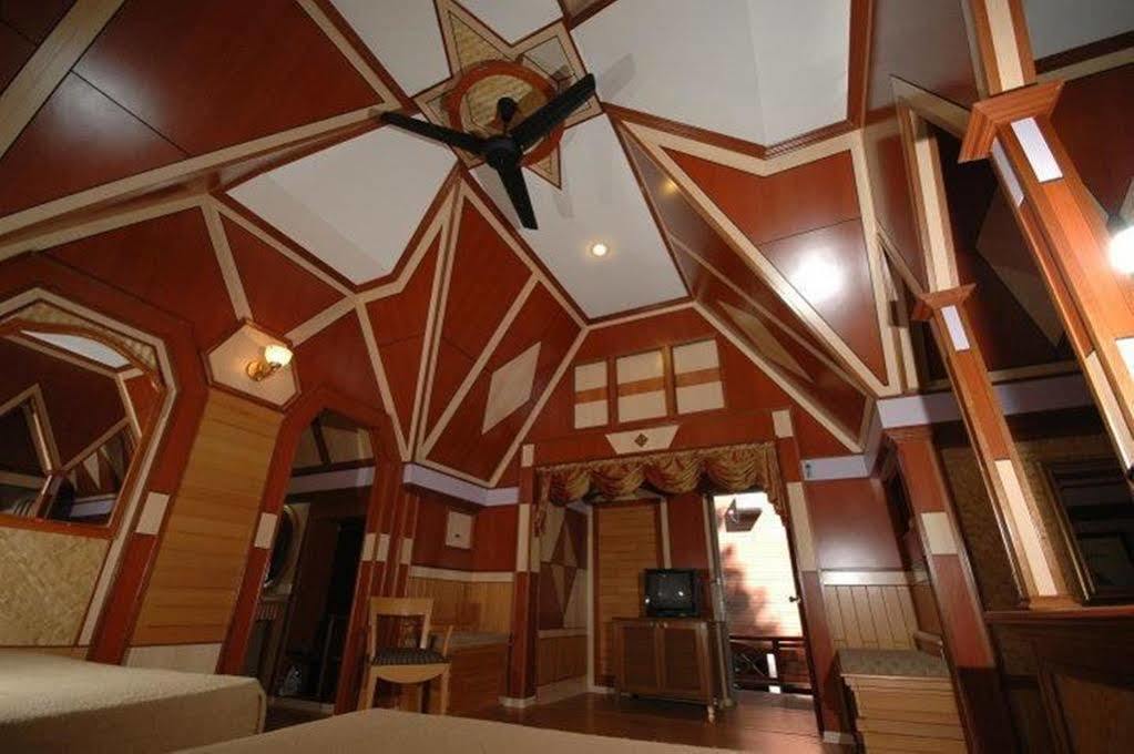 Shari La Island Resort Kampong Pasir Hantu 외부 사진