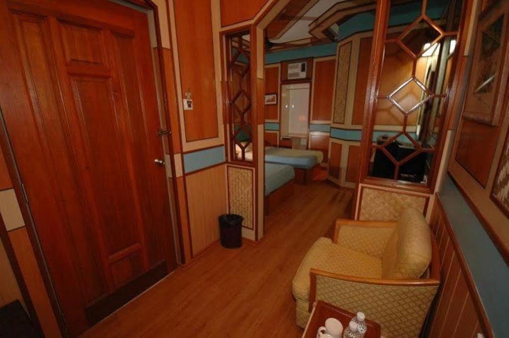 Shari La Island Resort Kampong Pasir Hantu 외부 사진