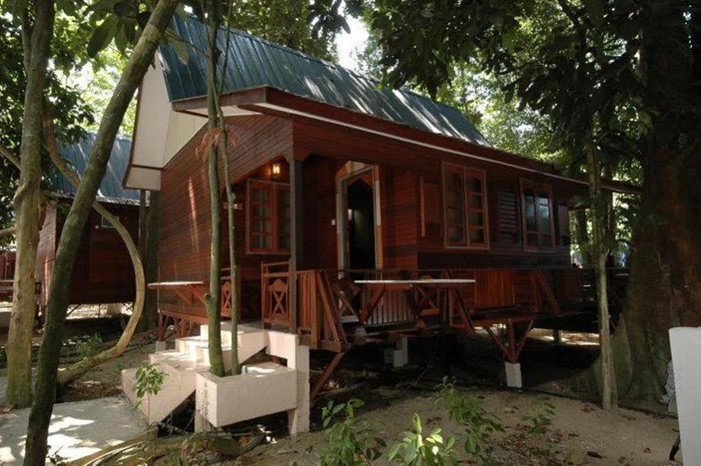 Shari La Island Resort Kampong Pasir Hantu 외부 사진