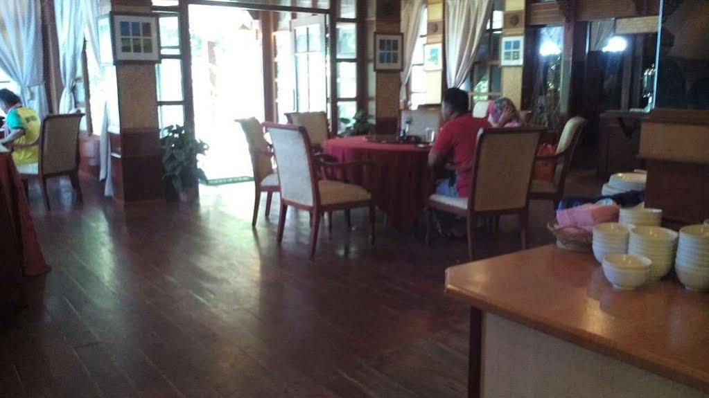 Shari La Island Resort Kampong Pasir Hantu 외부 사진